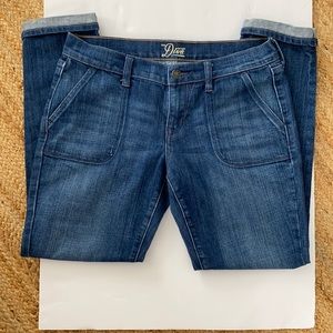 Old navy  “The Diva” Women Jeans size 6 dark